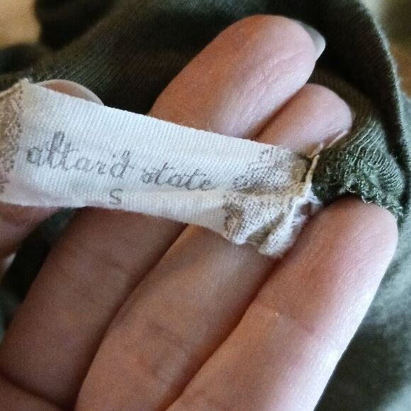 Altar'd State Top Womens Size Small Olive Green Cactus Graphic Keyhole Tunic - Picture 6 of 7